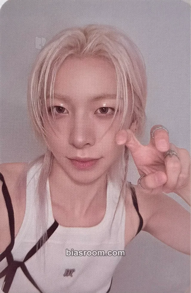 AMPERS&ONE - Jiho - Fallen &ngel fan-con Event merch photocard concert