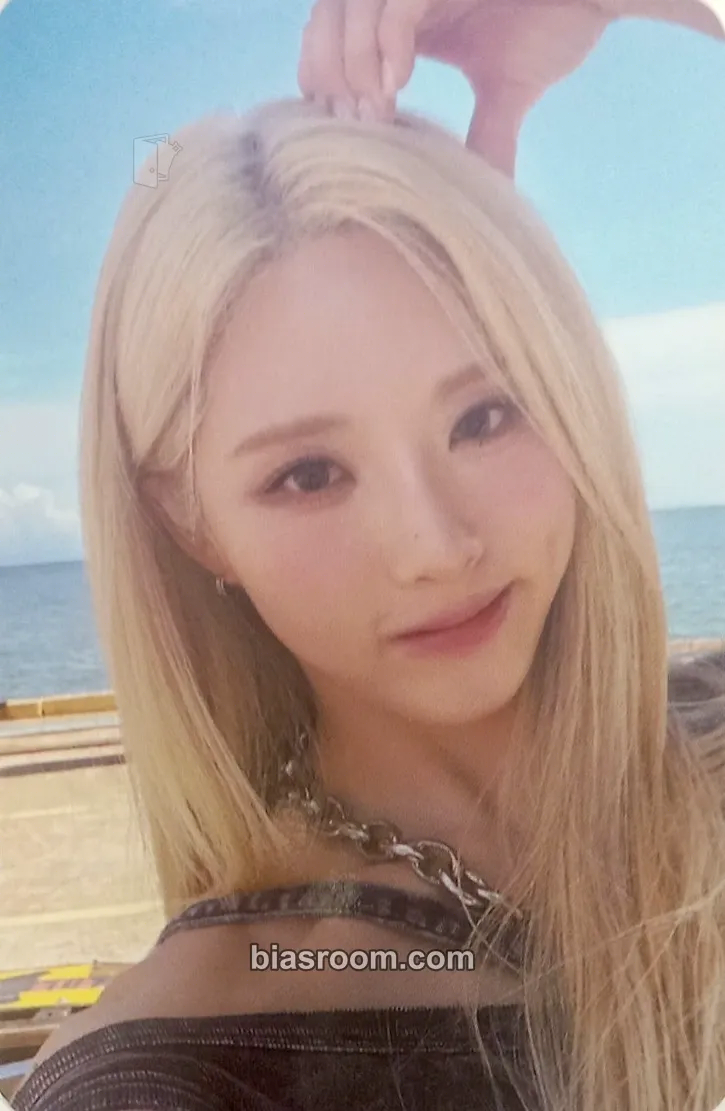 Jiwon Supersonic Photocard - fromis_9 - fromis_9 K-pop photocard