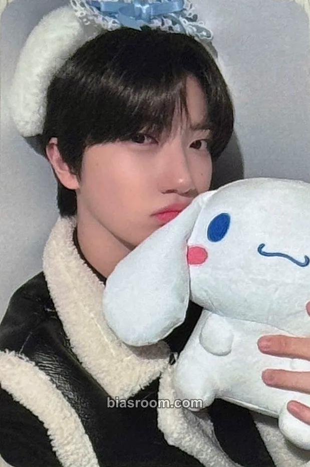 Wonjin Dare to Crave: Epilogue Photocard - CRAVITY - CRAVITY K-pop photocard