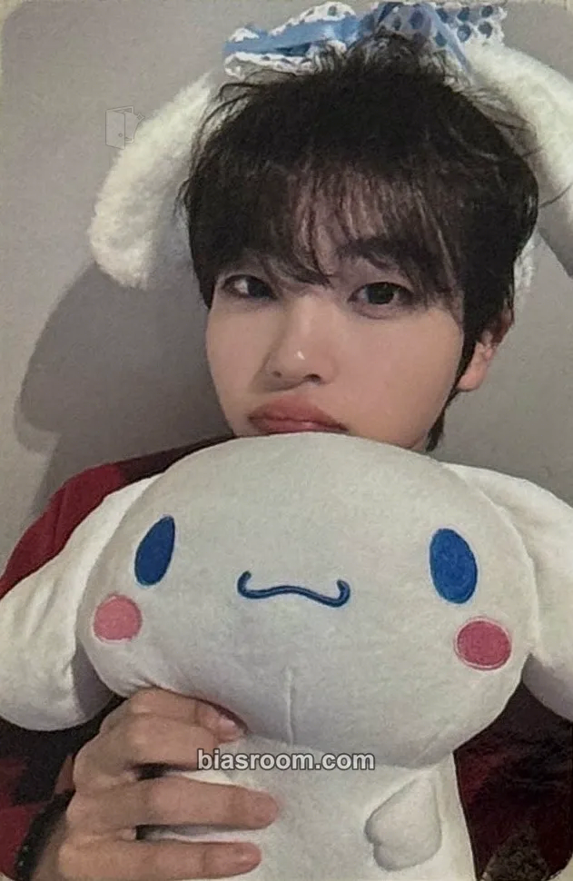 Hyeongjun Dare to Crave: Epilogue Photocard - CRAVITY - CRAVITY K-pop photocard