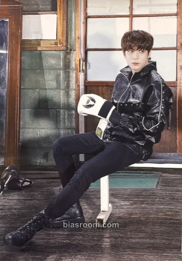 ATEEZ - Jongho - BEYOND : ZERO Album B version photo print purchase benefit familymart