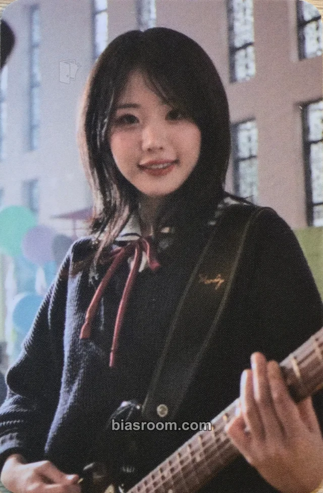 QWER - Hina - QWER x PUBGM Other merch photocard tin case