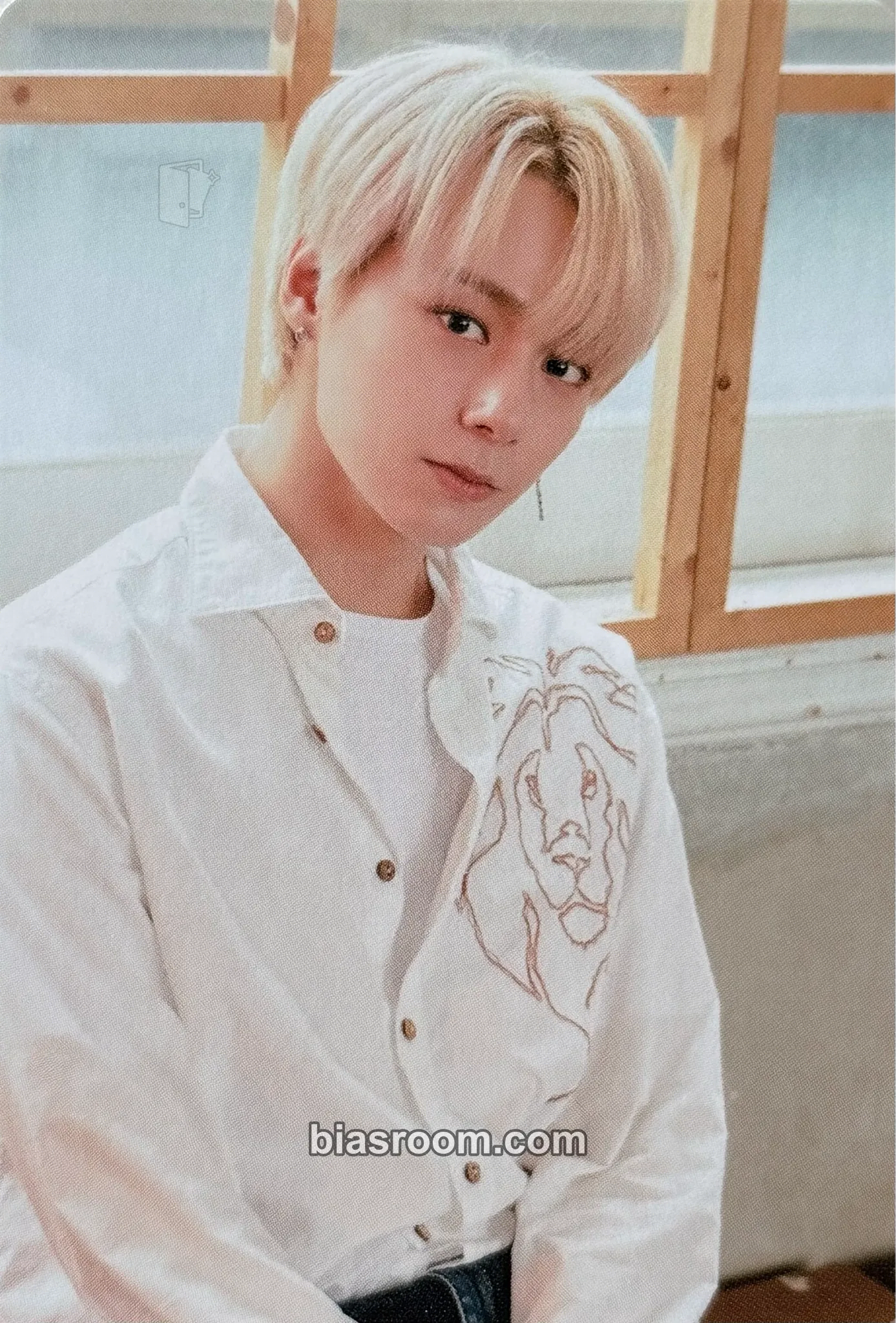 Hwanwoong ONEUS POPUP STORE: US ROOM Photocard - ONEUS - ONEUS K-pop photocard