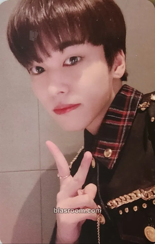 ONF - Yuto - ONF: MY NAME Album pob (pre-order benefit) ktown4u