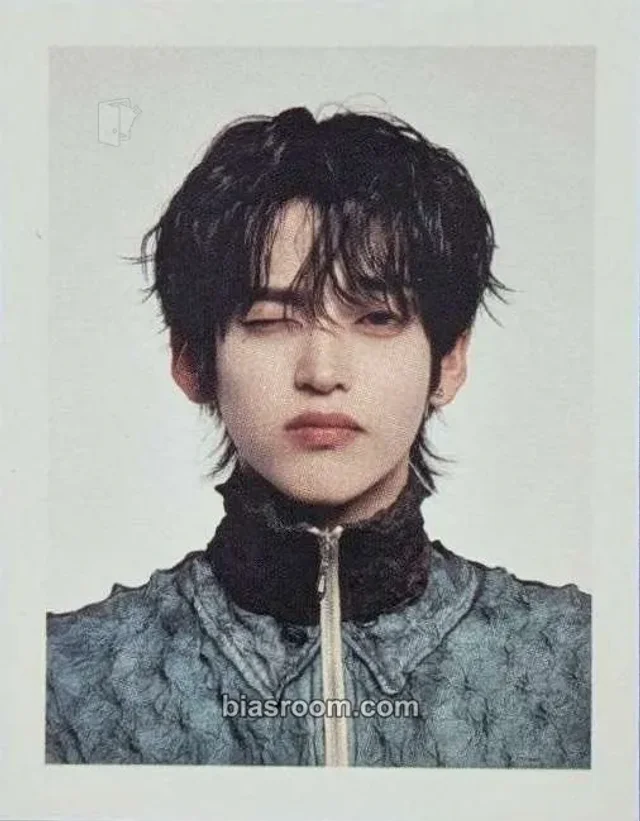 idntt - ToWa - itsnotover Album id photo B version album inclusion chrome heart version