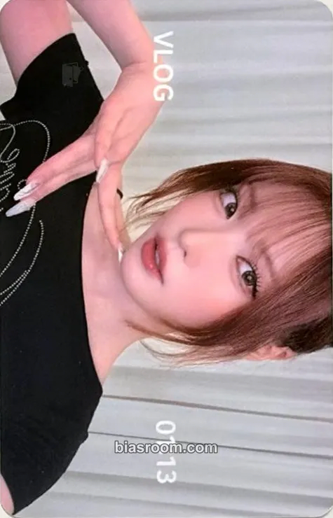 Haram The Collective Soul and Unconscious: Chapter Two Photocard - Billlie - Billlie K-pop photocard