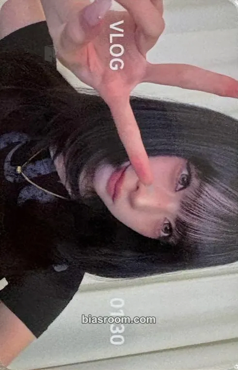 Haruna The Collective Soul and Unconscious: Chapter Two Photocard - Billlie - Billlie K-pop photocard