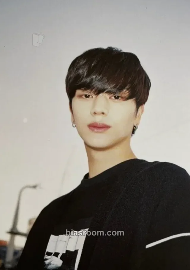 BTOB - Sungjae - Hour Moment Album album inclusion postcard