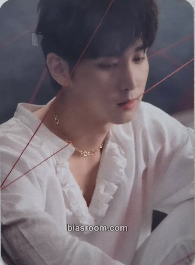 PENTAGON - Shinwon - Universe : The Black Hall Album upside version