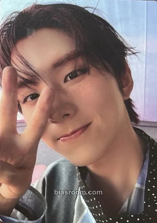 Kihyun Borderline Photocard - MONSTA X - MONSTA X K-pop photocard