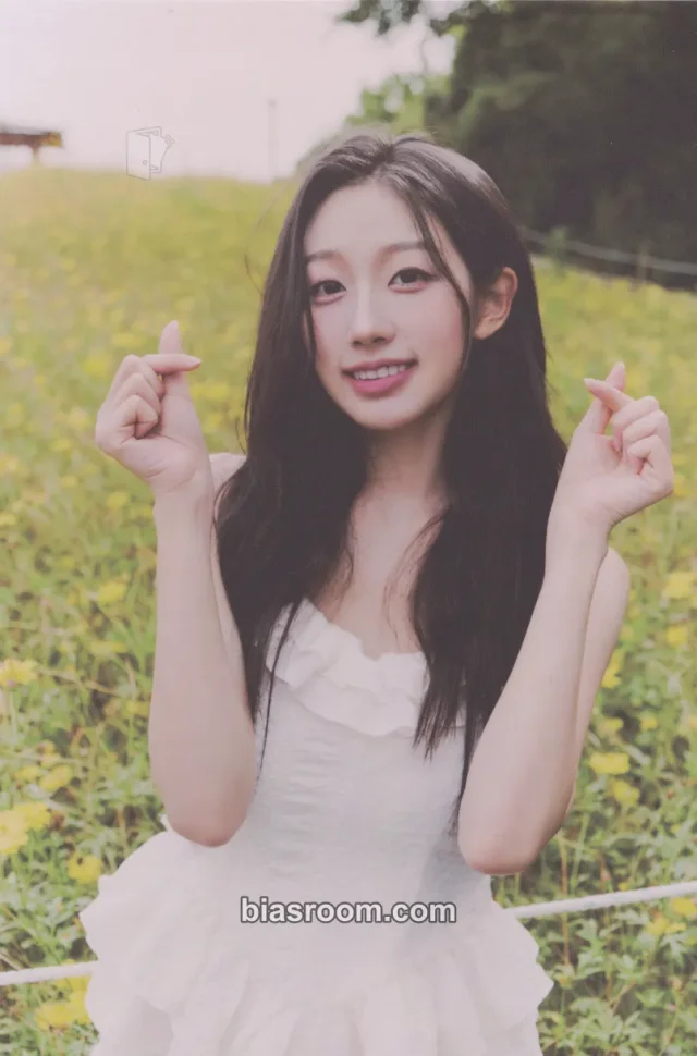 Jeong Yein - Yein - 2024 WELCOMING KIT [Ordinary Diary] Other season's greetings kit inclusion postcard postcard set