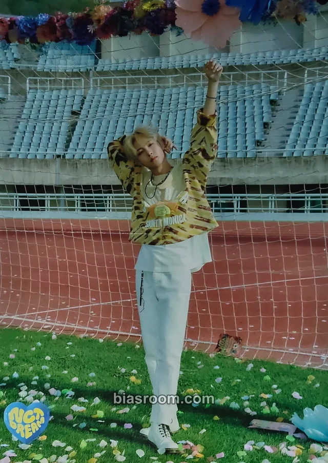 NCT DREAM - Renjun - Hello Future Album poster hello version album inclusion