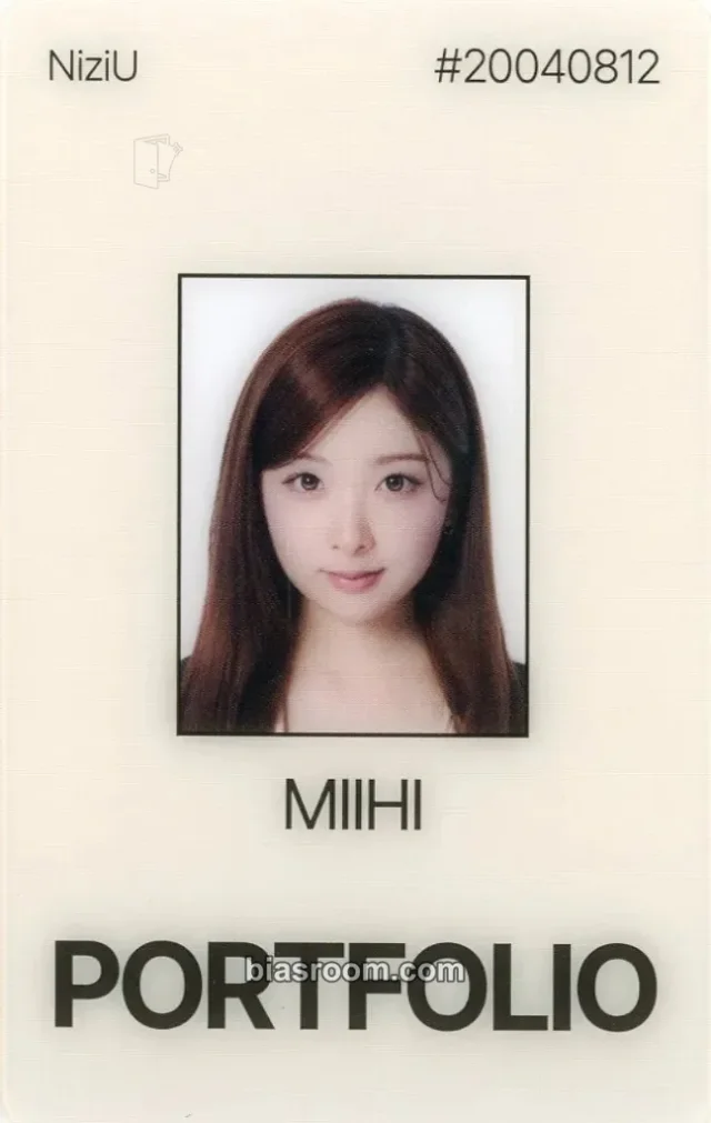 NiziU - Miihi - Portfolio Album album photocard limited edition transparent/translucent