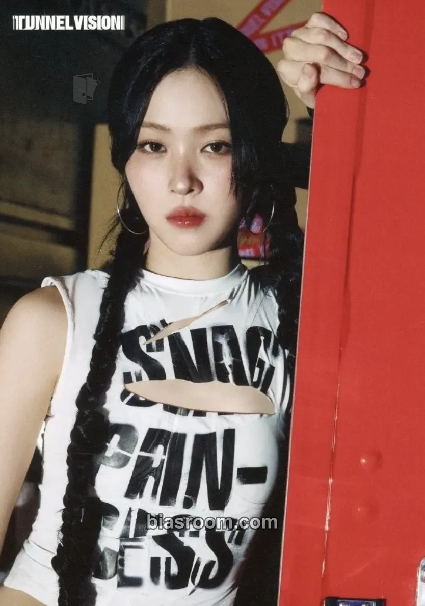 Ryujin ITZY 3rd World Tour 'Tunnel Vision' Photocard - ITZY - ITZY K-pop photocard