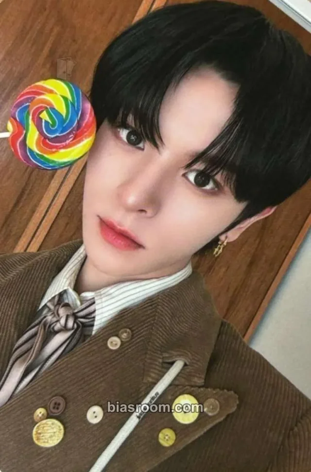 n.SSign - Laurence - Love Potion Album album photocard soft love version