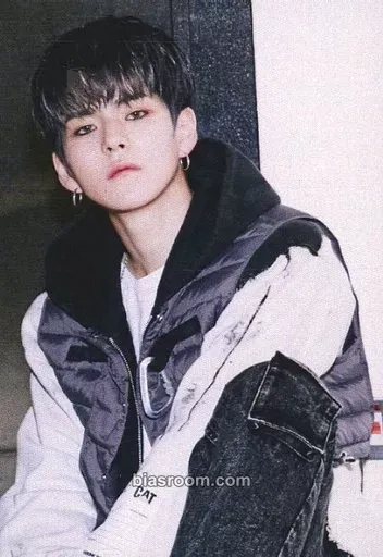 Yoshi THE FIRST STEP: CHAPTER THREE Photocard - TREASURE - TREASURE K-pop photocard