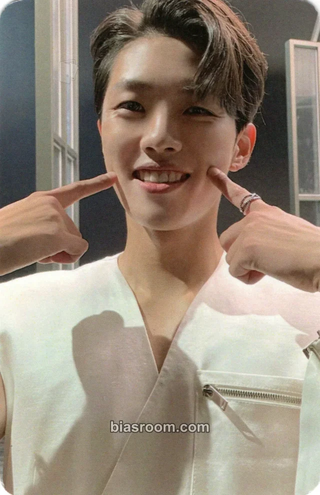 INFINITE - Sungyeol - 13egin Album fansign video call (fancall)