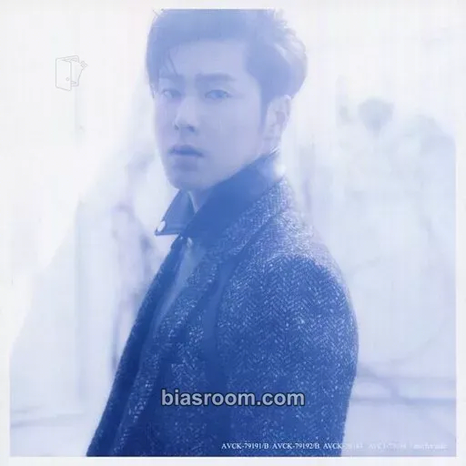 U-Know Yunho TREE Photocard - TVXQ - TVXQ K-pop photocard