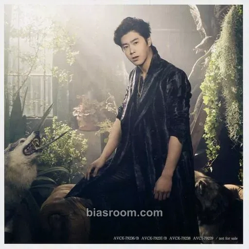 U-Know Yunho WITH Photocard - TVXQ - TVXQ K-pop photocard