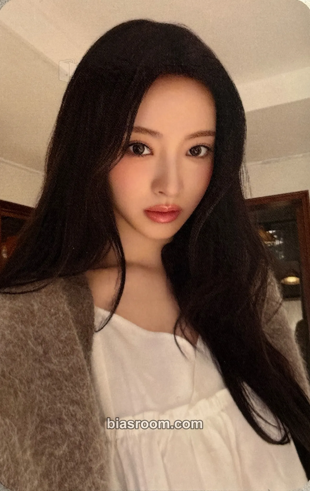 Anna 2026 Season’s Greetings Photocard - MEOVV - MEOVV K-pop photocard