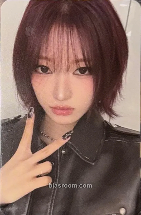 Siyoon The Collective Soul and Unconscious: Chapter Two Photocard - Billlie - Billlie K-pop photocard
