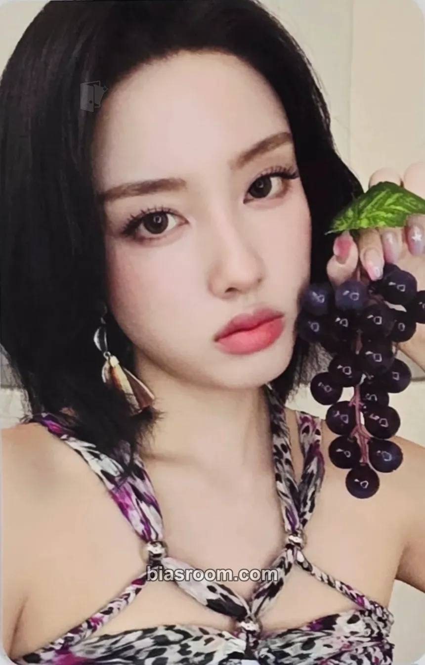 Yoon I WANT IT Photocard - STAYC - STAYC K-pop photocard