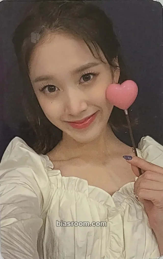 STAYC - J - YOUNG-LUV.COM Album makestar video call (fancall) round 1