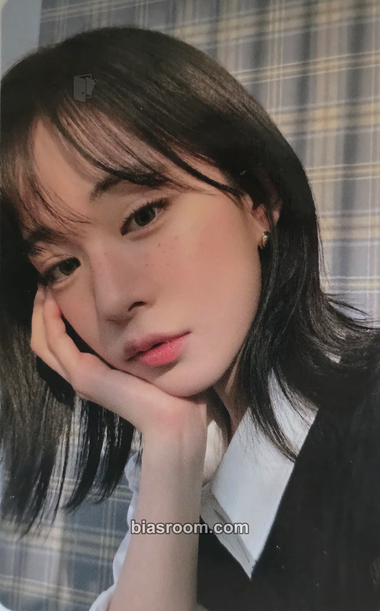 Chaeyoung MOMENTICA "imagine" Digital Collectibles Photocard - fromis_9 - fromis_9 K-pop photocard