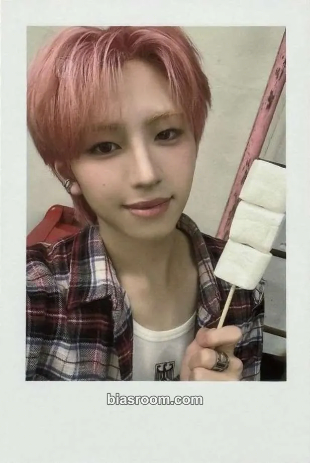 Park NuRi itsnotover Photocard - idntt - idntt K-pop photocard