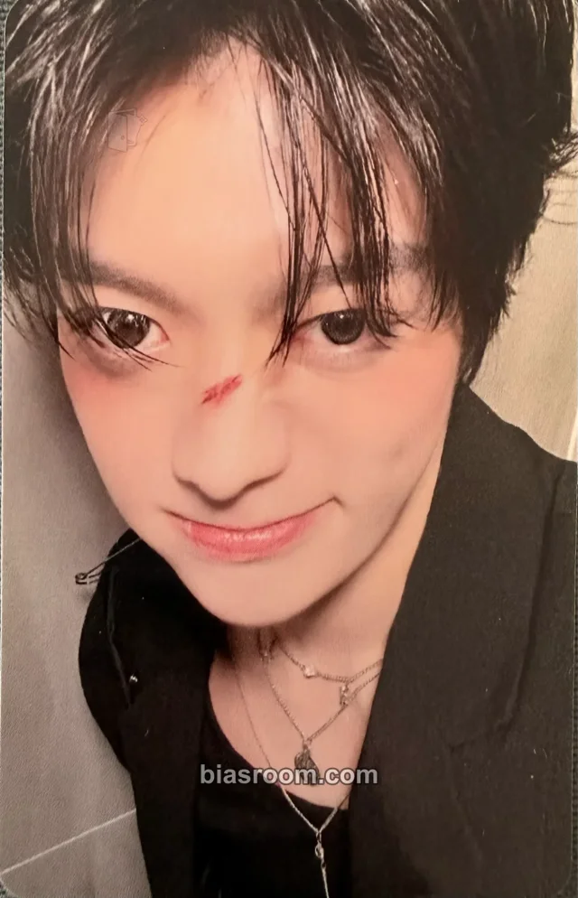 LUN8 - Yuma - LOST Album album photocard light version