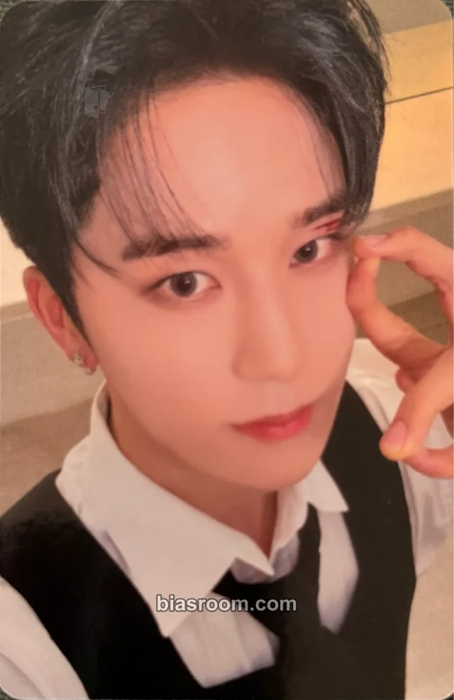 LUN8 - Junwoo - LOST Album album photocard