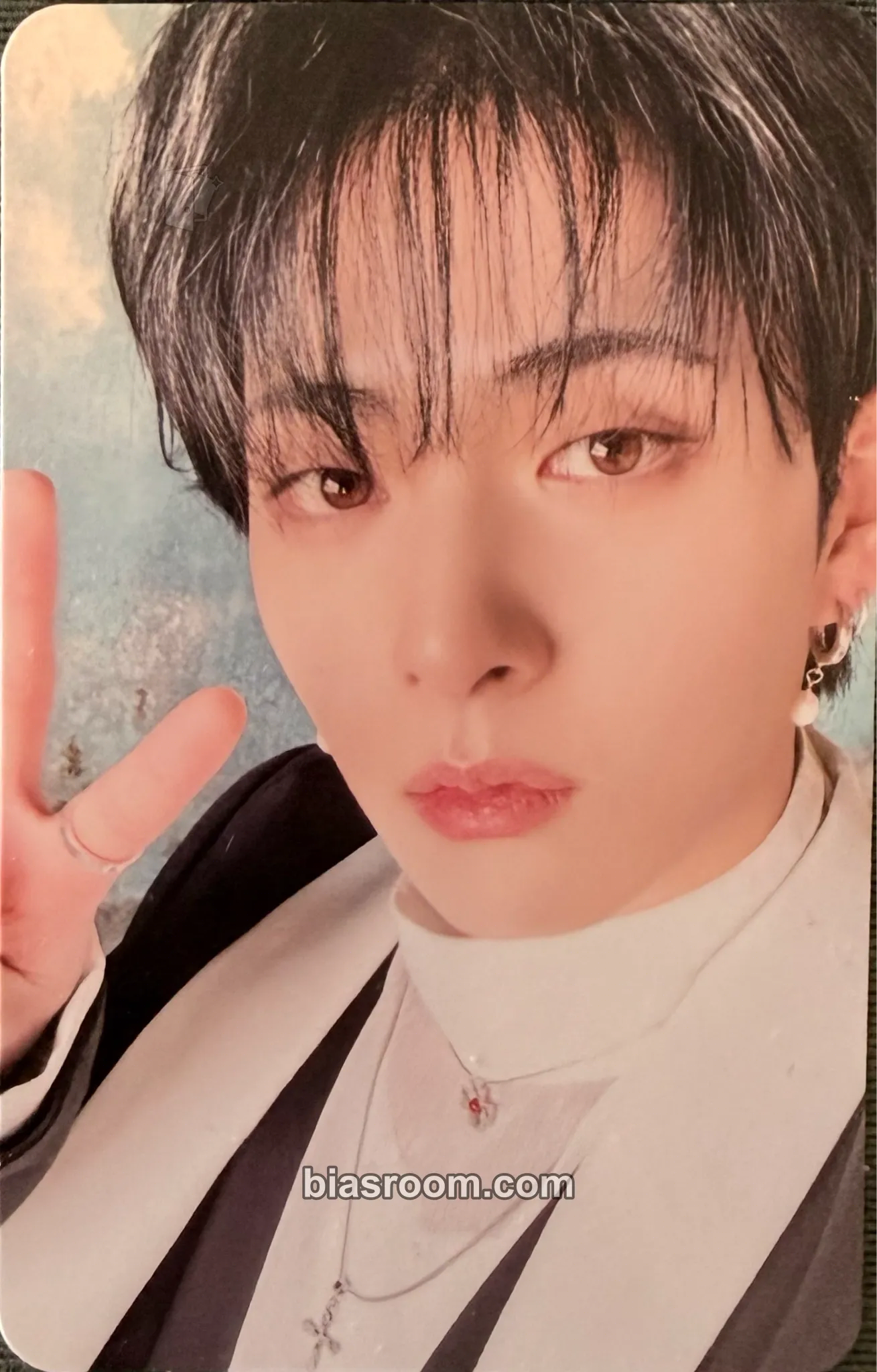Takuma Butterfly Photocard - LUN8 - LUN8 K-pop photocard