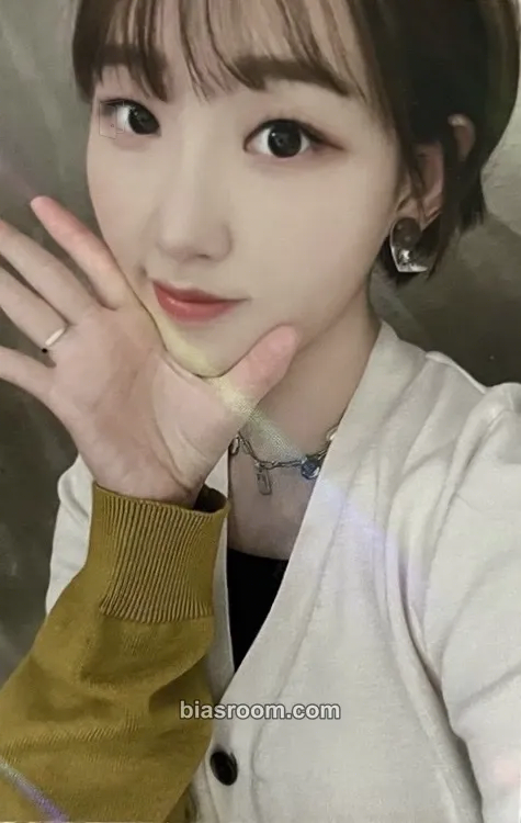 Jiyoon We Play Photocard - Weeekly - Weeekly K-pop photocard