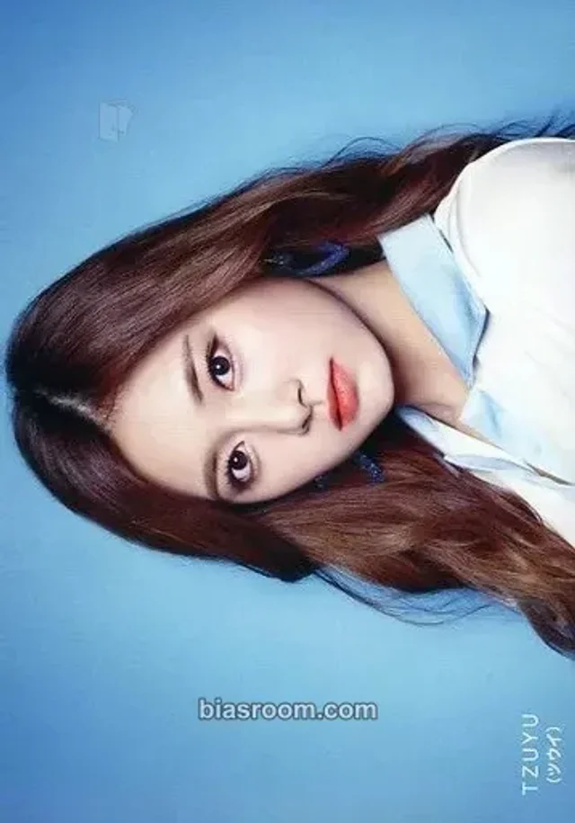 Tzuyu TWICE One More Time K-pop photocard