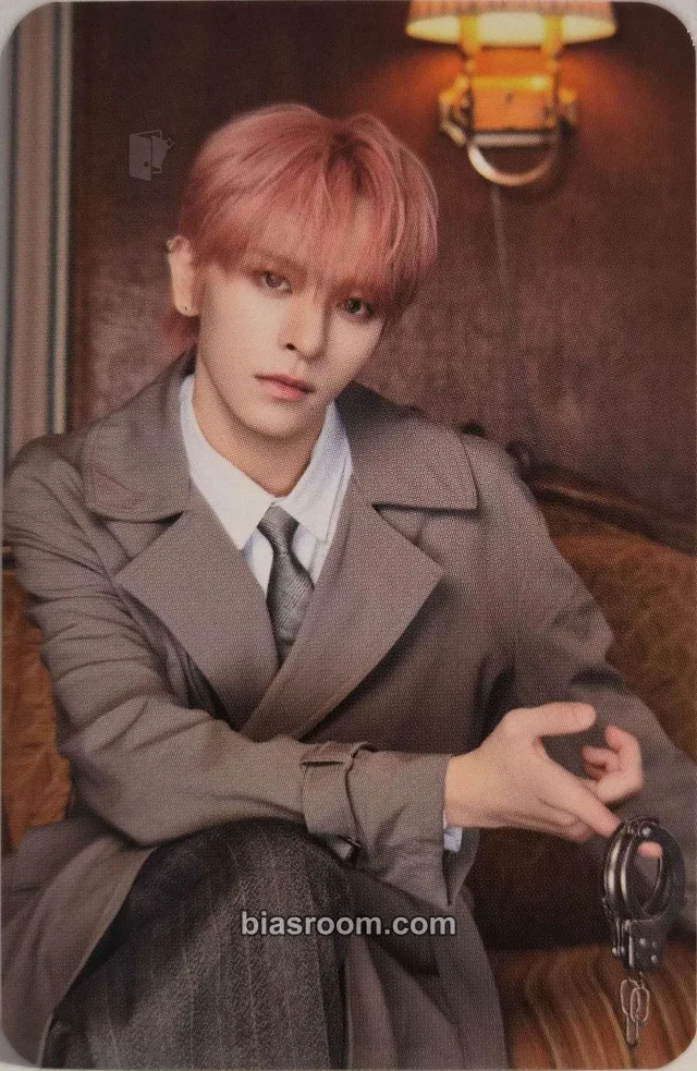 n.SSign - Laurence - Season's Greetings 2026 Other photocard set
