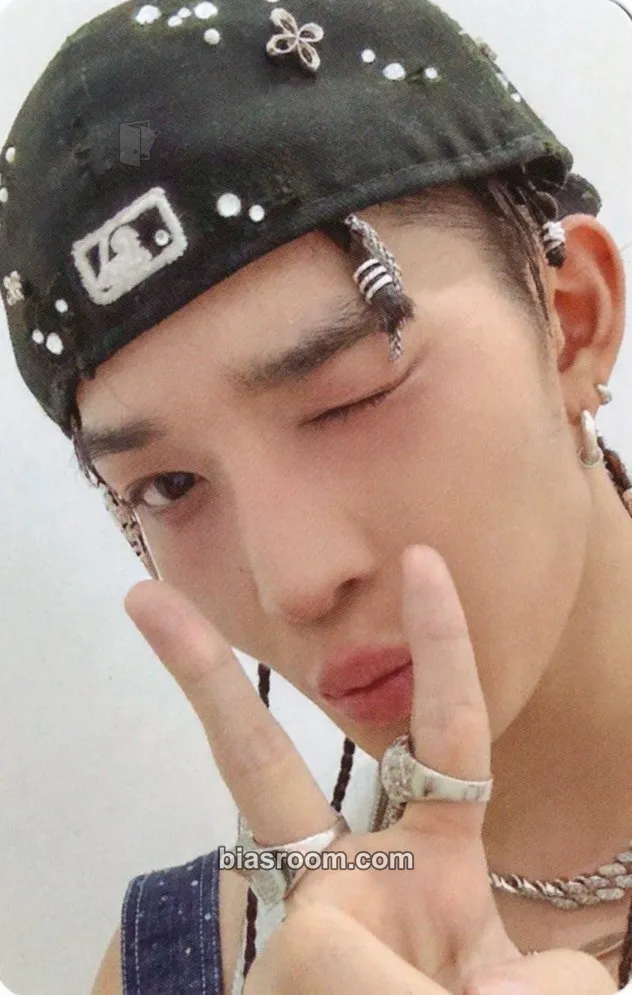 Jinyoung STILL YOUNG Photocard - Bae Jinyoung - Bae Jinyoung K-pop photocard
