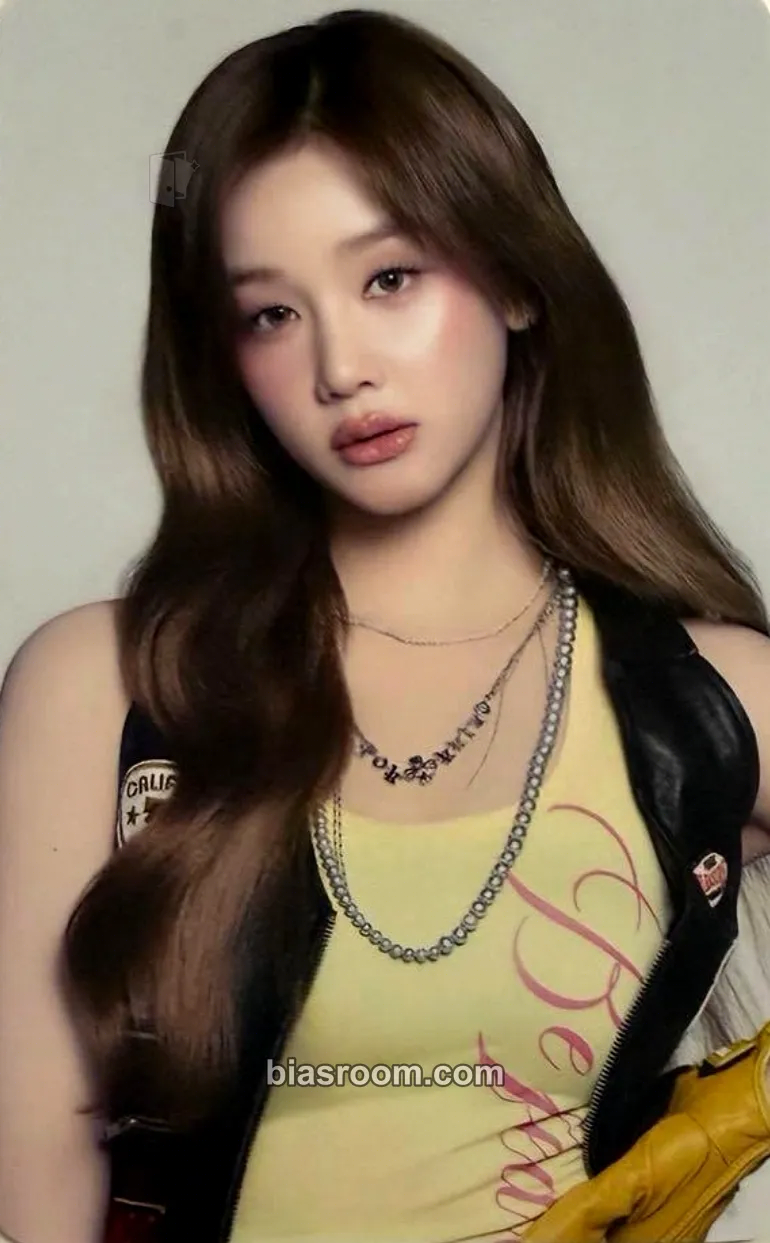 Pharita CHOOM World Tour Photocard - BABYMONSTER - BABYMONSTER K-pop photocard
