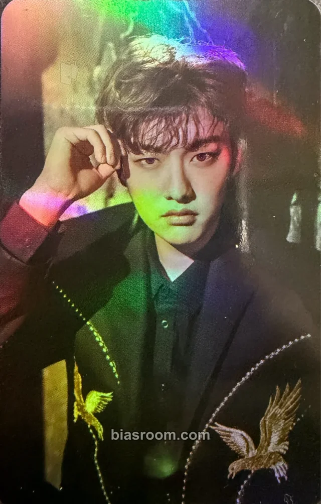 Cross Gene - Shin - MIRROR Album album photocard holographic (hologram)