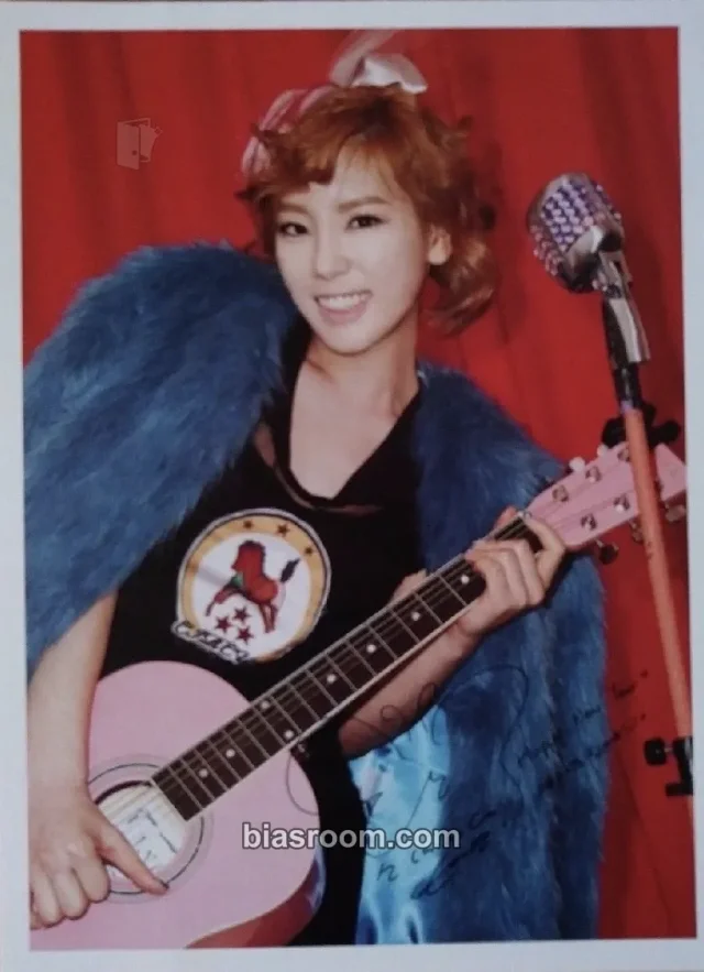 Girls' Generation - Taeyeon - Girls' Generation Diary Other postcard postcard set printed signature