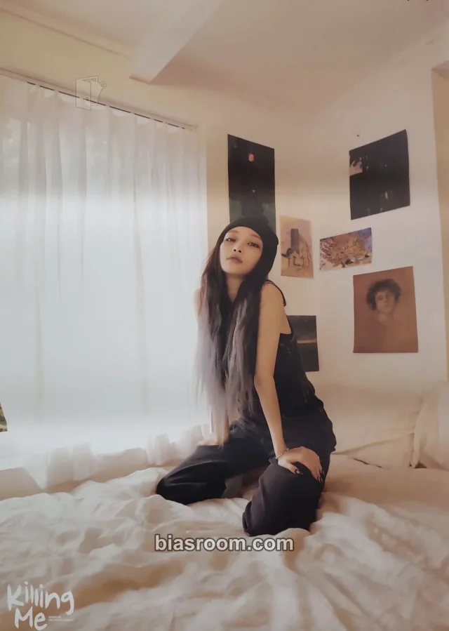 Chung Ha - Chung Ha - Killing Me Album poster
