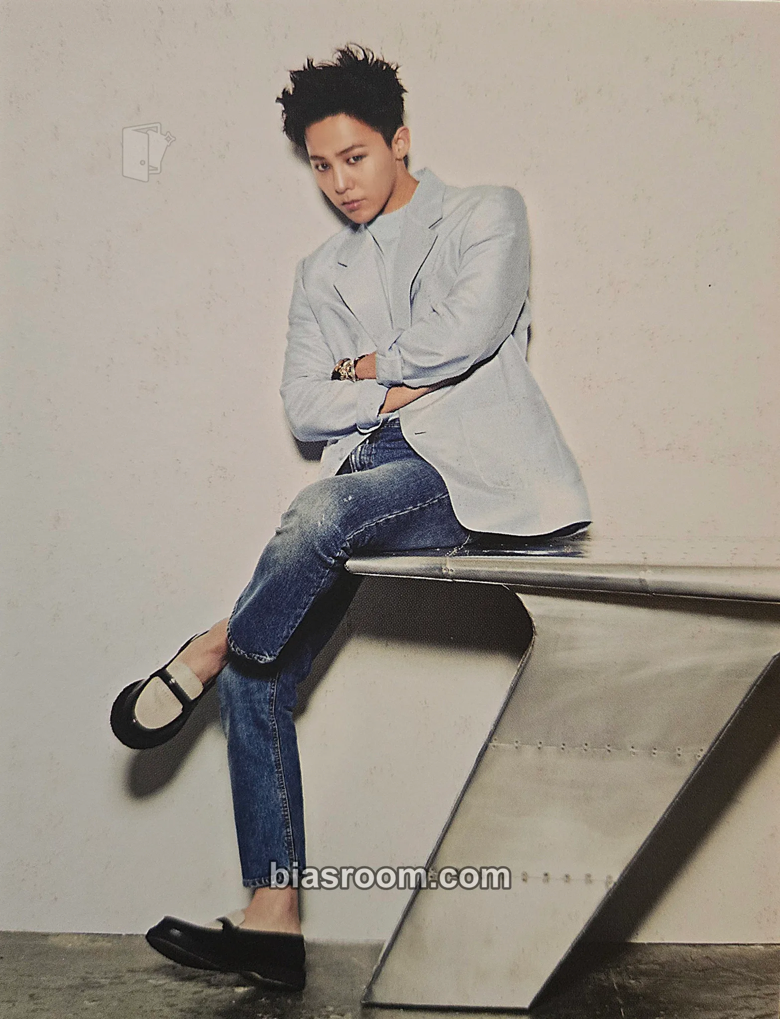G-Dragon 2015 Welcoming Collection DVD Photocard - BIGBANG - BIGBANG K-pop photocard