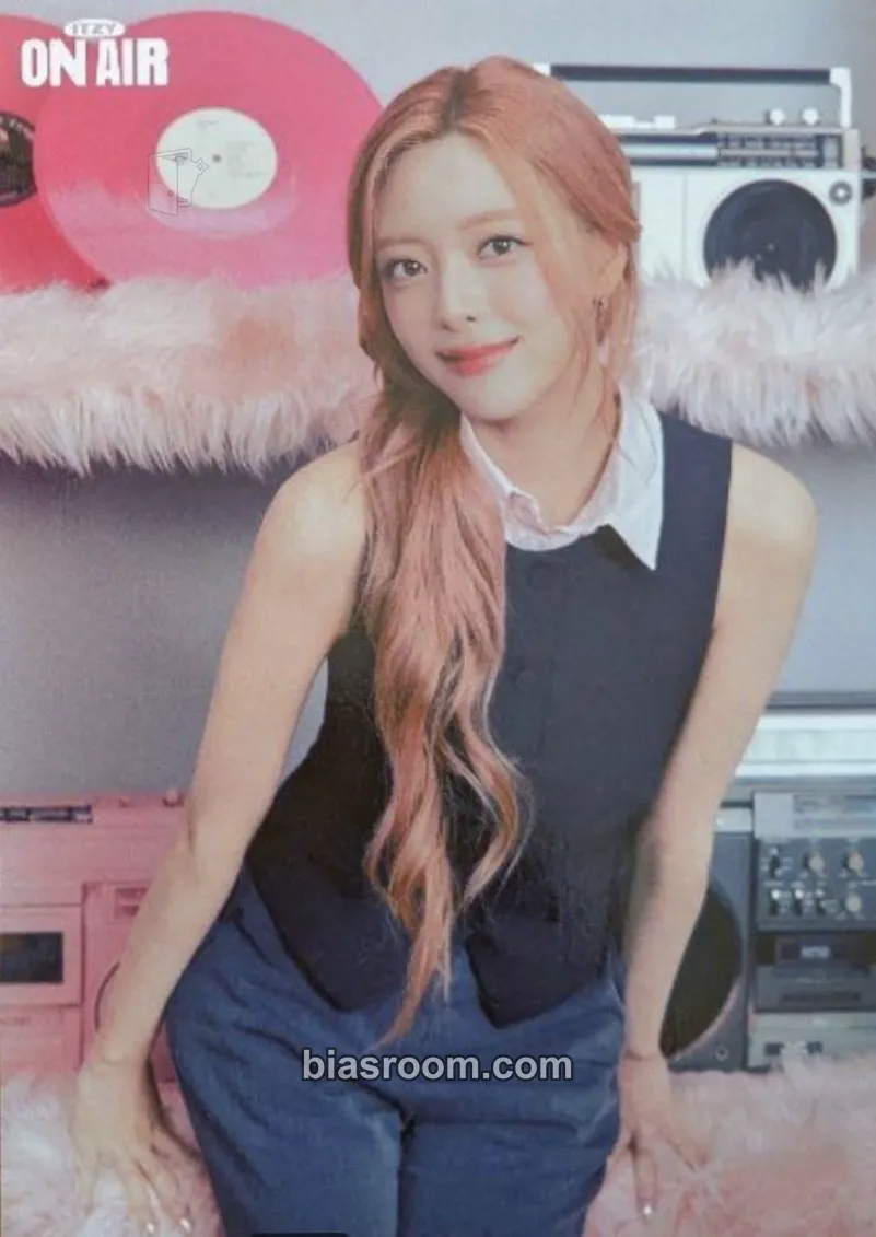 Yuna The 4th Fan Meeting ITZY, MIDZY, Let's Fly! 