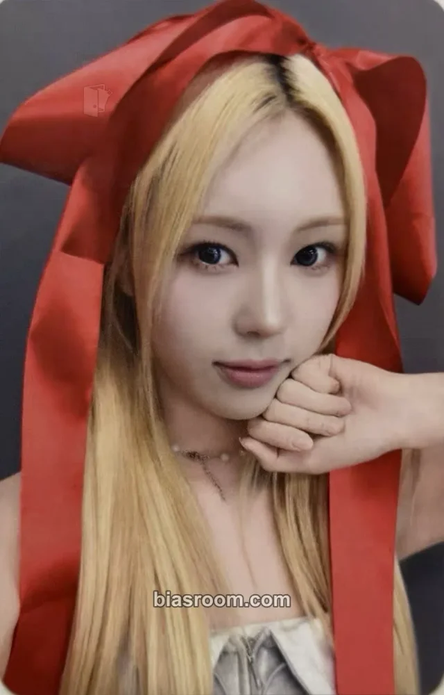 ifeye - Hwayeon - As If Album makestar fansign round 1
