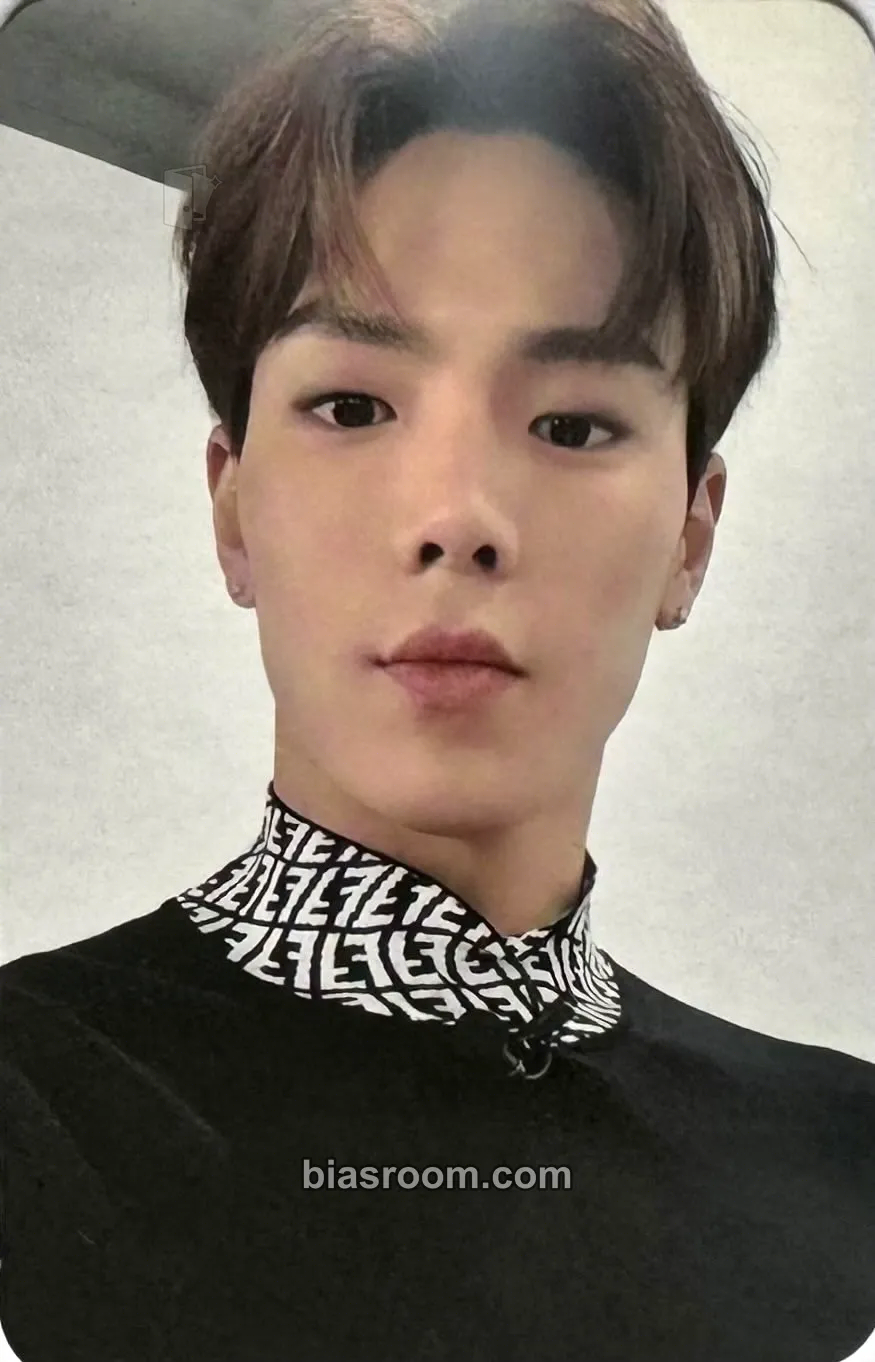Shownu Monsta X x Urban Decay Photocard - MONSTA X - MONSTA X K-pop photocard