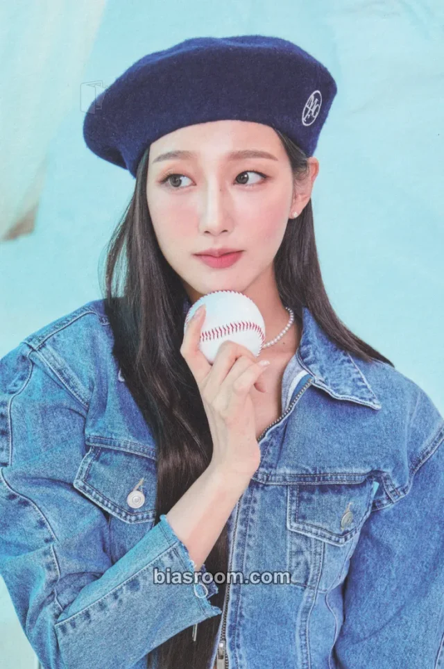 Jeong Yein - Yein - YEIN 2022 WELCOMING KIT Other season's greetings postcard