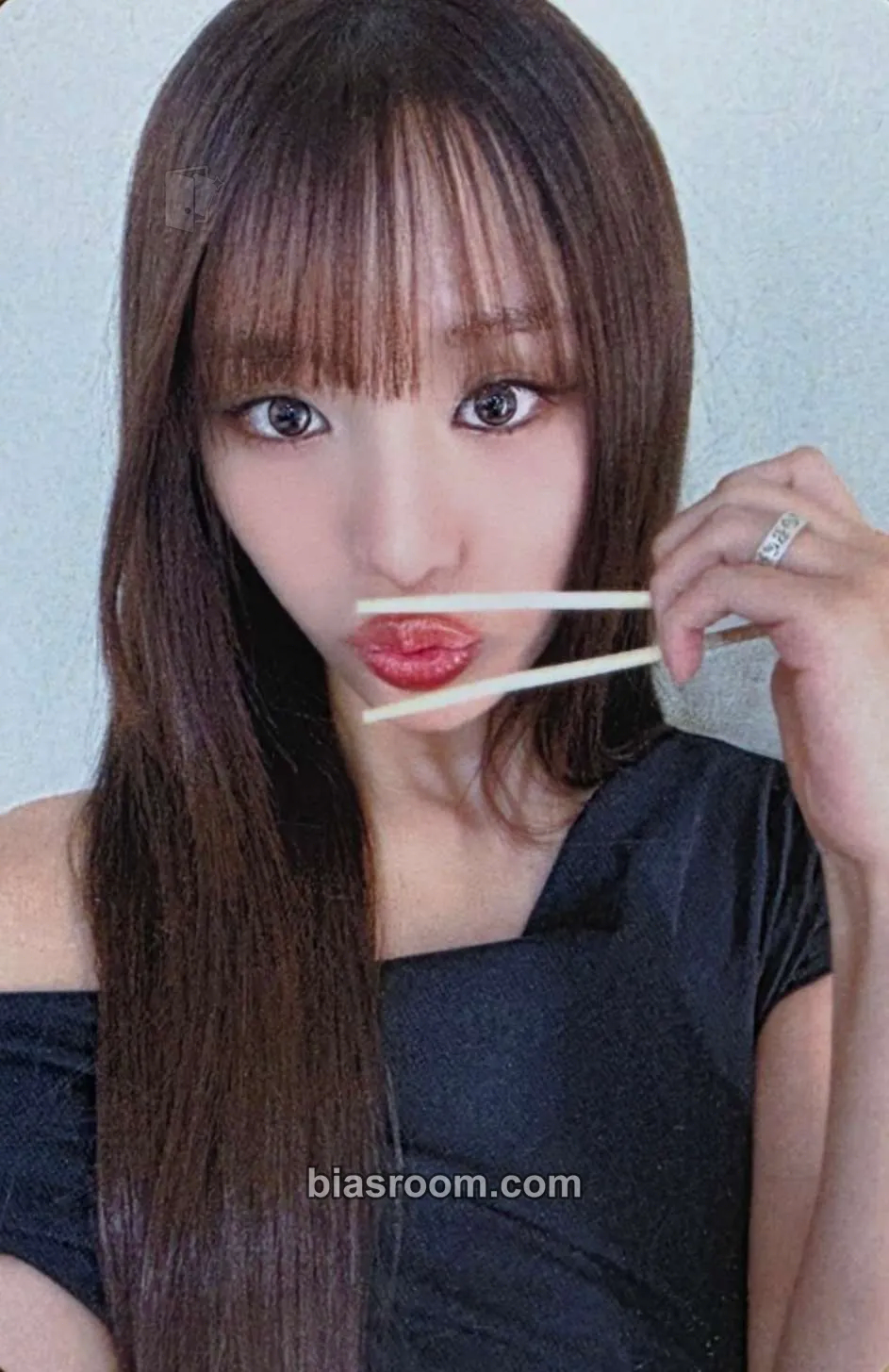 Natty Who Is She Photocard - KISS OF LIFE - KISS OF LIFE K-pop photocard