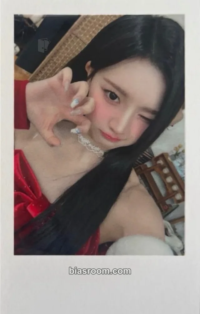 tripleS - Yeonji - Beyond Beauty Album whosfan polaroid lucky draw (LD)