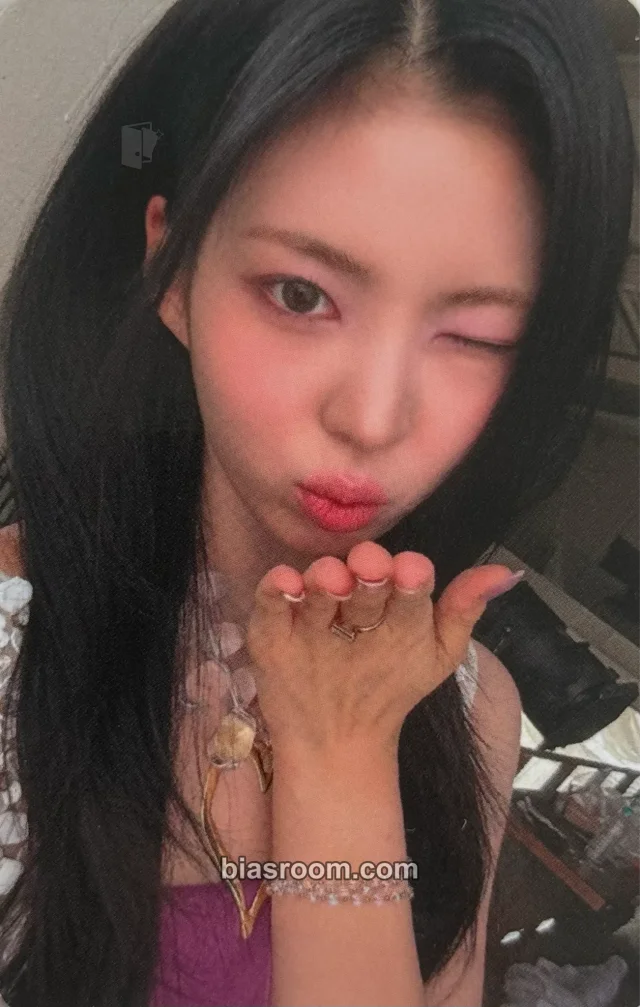 ifeye - Meu - As If Album album photocard platform