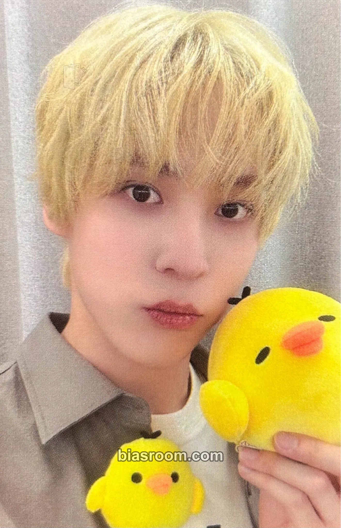 Yunho GOLDEN HOUR : Part.5 Photocard - ATEEZ - ATEEZ K-pop photocard
