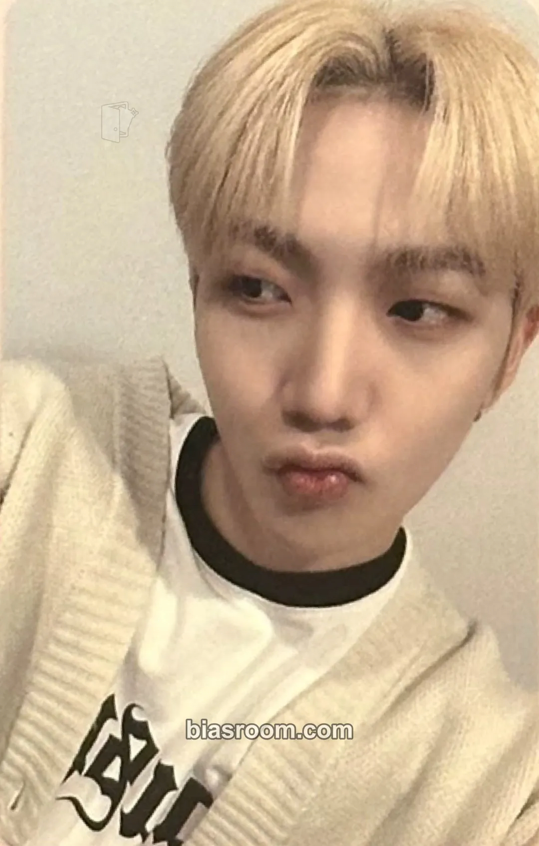 Hyunbin All Ours Photocard - ALL(H)OURS - ALL(H)OURS K-pop photocard